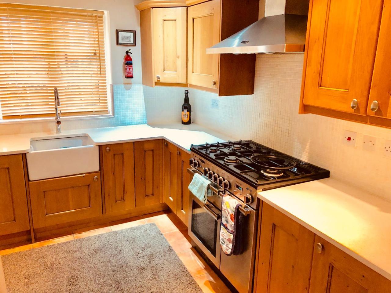 Tarporley Holiday Cottage ภายนอก รูปภาพ